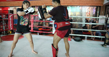 How to Kick in Muay Thai?