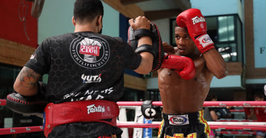 Knock Outs at Thai Fight, Ferrari finds a fight, Bloody noses and gore, and more in Fairtex Fight News