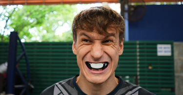 How to Tell If Your Boxing Mouth Guard Needs Replacing