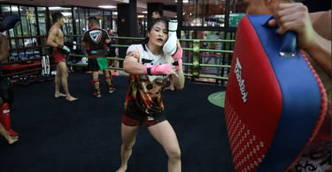 How Muay Thai Sparring Gloves Protect You (and Your Training Partners)